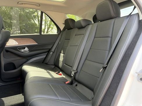 Used 2025 Mercedes-Benz GLE 350 4MATIC image 12