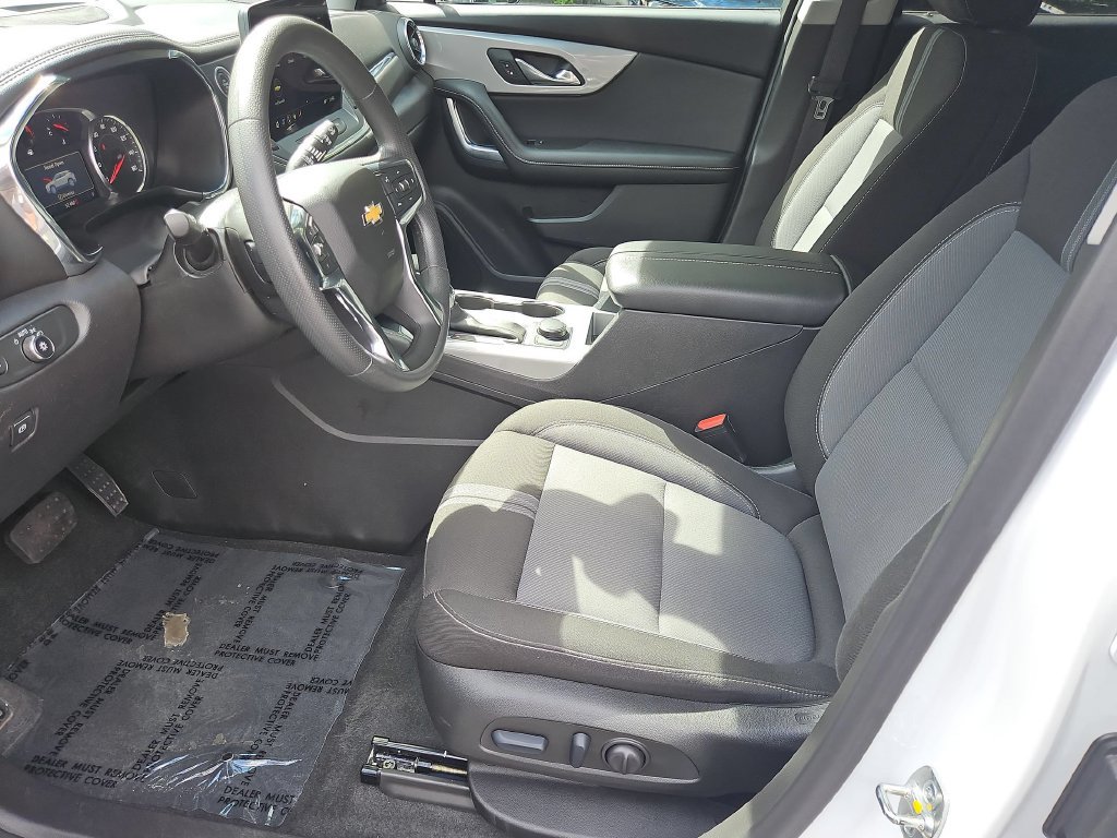 Used 2025 Chevrolet Blazer LT FWD image 24
