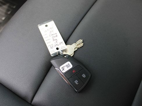 Used 2024 Chevrolet Silverado 3500 W/T w/ Snow Plow Prep Package image 40