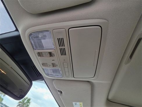 Used 2022 Honda CR-V EX-L image 29