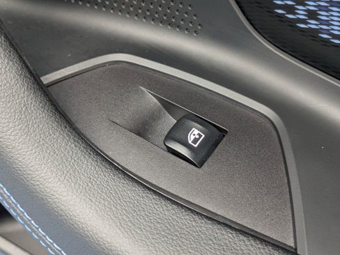 Used 2024 BMW M2 w/ Lighting Package image 30