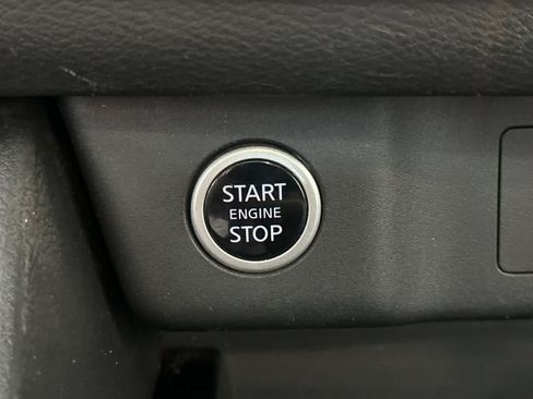 Used 2021 Nissan Rogue SV w/ Premium Package AWD/4WD image 24
