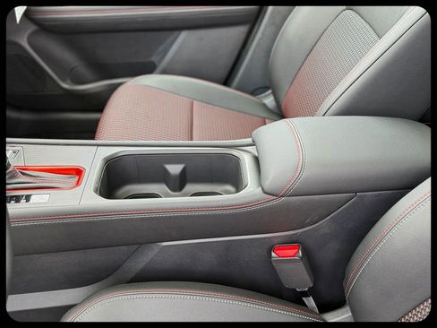 New 2026 Nissan Kicks SR FWD image 33