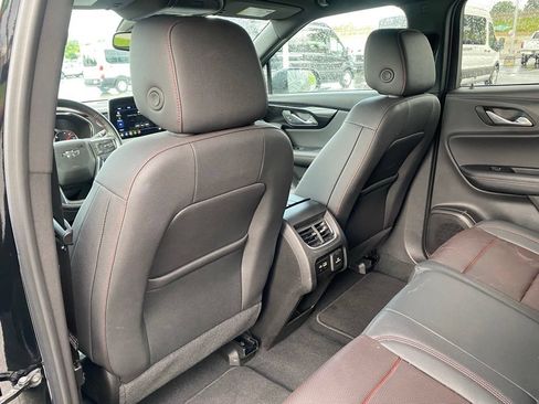 Used 2025 Chevrolet Blazer RS FWD image 29
