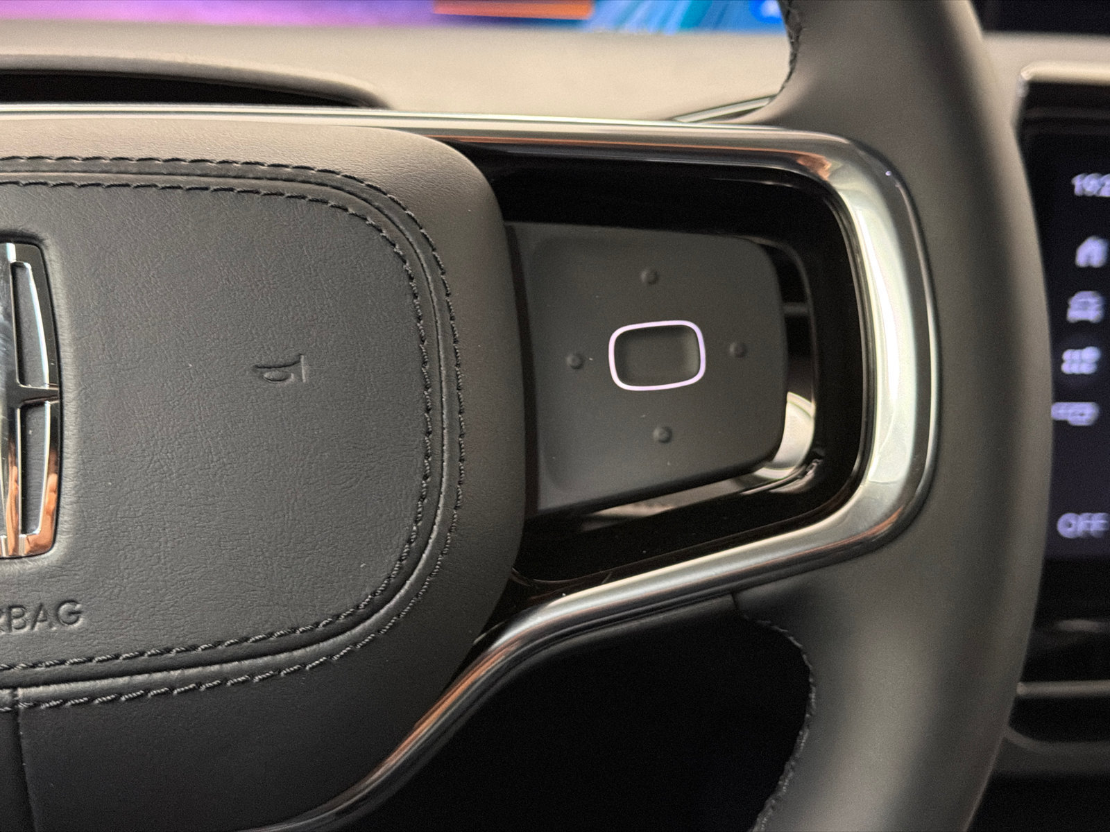 New 2026 Lincoln Nautilus Premier AWD/4WD image 22