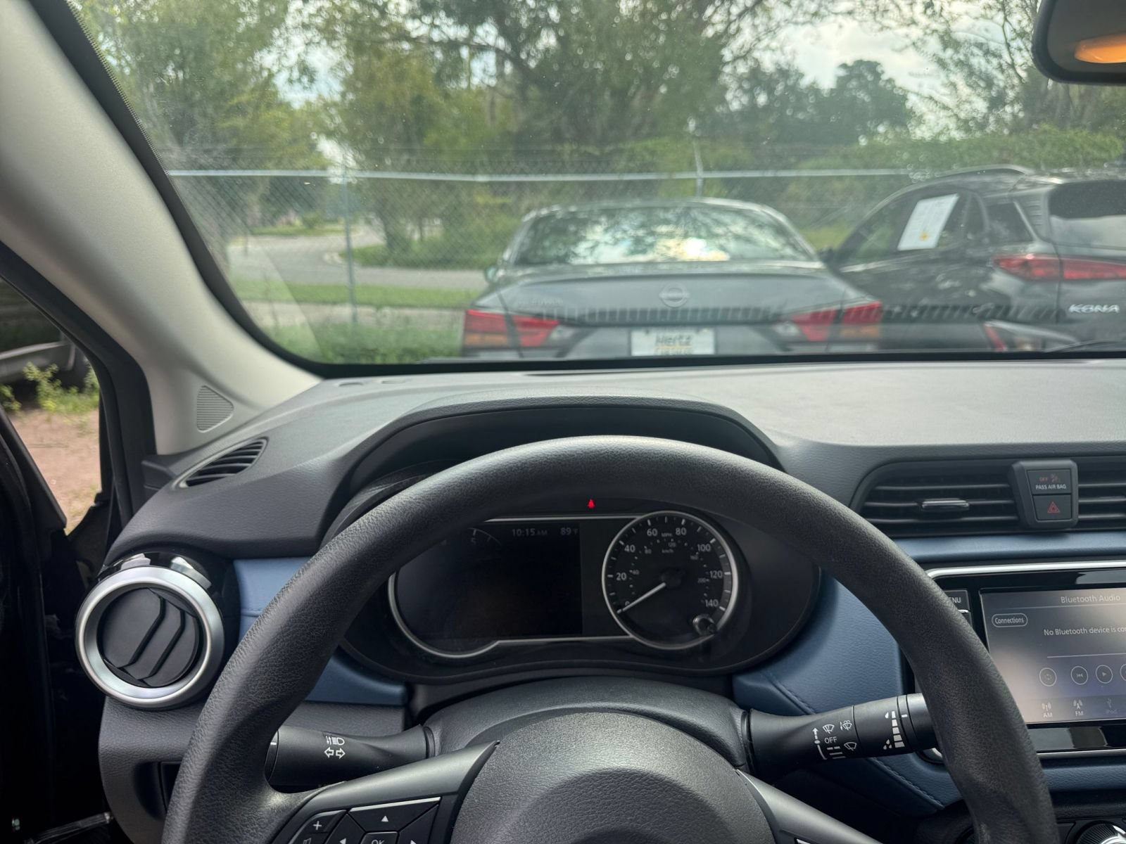 Used 2025 Nissan Versa SV FWD image 31