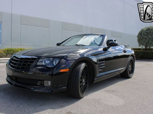 Used 2005 Chrysler Crossfire Convertible image 23