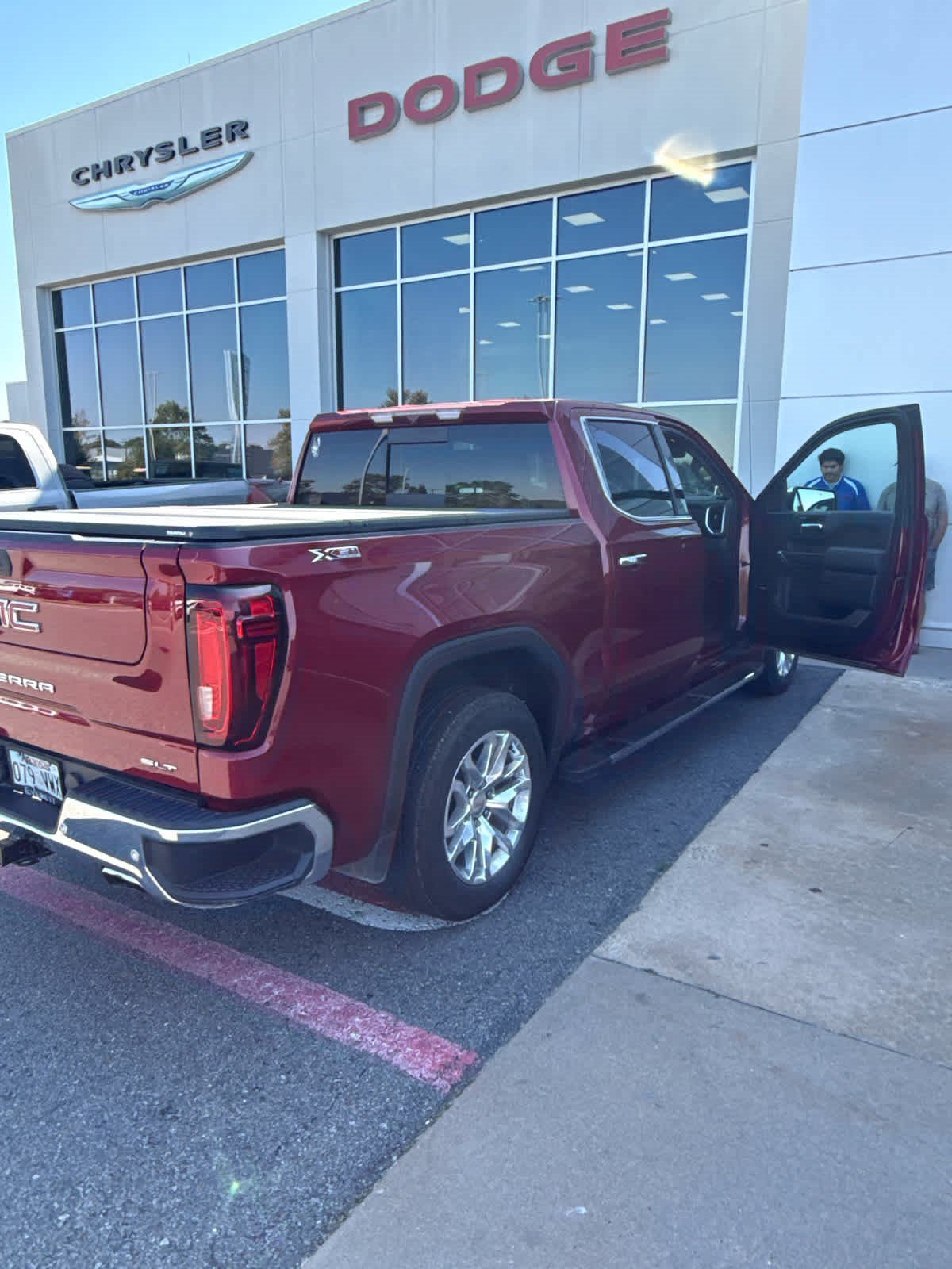 Used 2020 GMC Sierra 1500 SLT w/ SLT Premium Plus Package AWD/4WD image 3