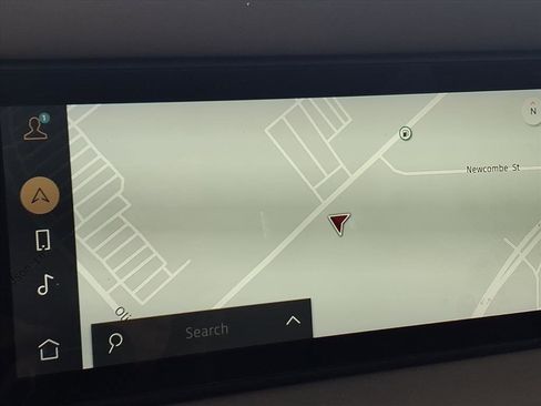 Used 2020 Land Rover Defender 110 First Edition image 5