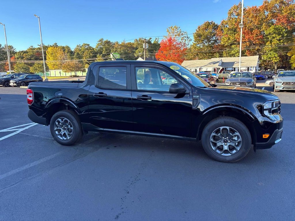 Used 2026 Ford Maverick XLT w/ 4K Tow Package AWD/4WD image 2