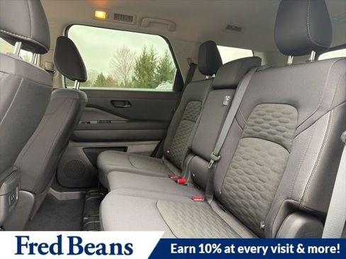 New 2026 Nissan Pathfinder SV image 12