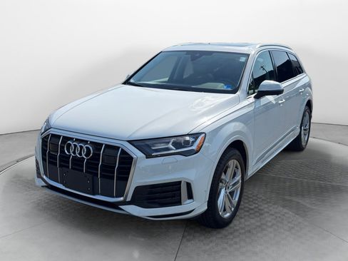 Used 2021 Audi Q7 2.0T Premium Plus w/ Executive Package AWD/4WD image 3