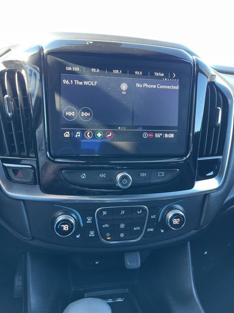 Used 2023 Chevrolet Traverse LT AWD/4WD image 37