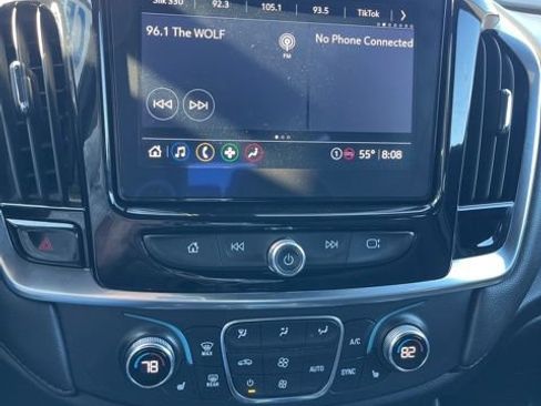 Used 2023 Chevrolet Traverse LT AWD/4WD image 37