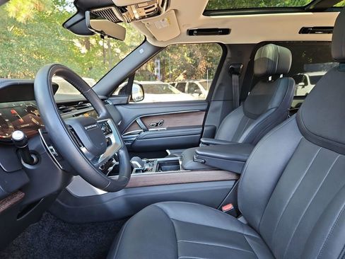 Used 2023 Land Rover Range Rover Long Wheelbase SE AWD/4WD image 25