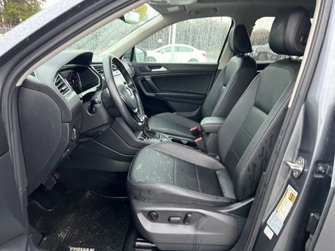 Used 2020 Volkswagen Tiguan SEL image 15