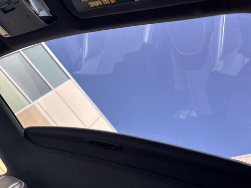 Used 2018 Lexus LC 500 Coupe w/ Sport Package image 28