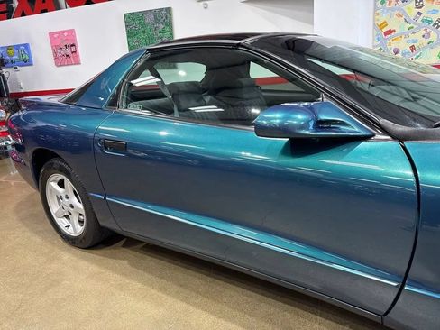 Used 1997 Pontiac Firebird Formula w/ Opt Pkg RWD image 36