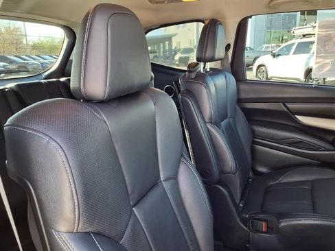 Certified 2022 Subaru Ascent Limited w/ Technology Package image 25