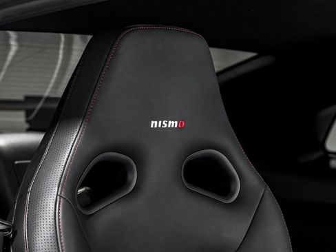 Used 2016 Nissan GT-R NISMO AWD/4WD image 32