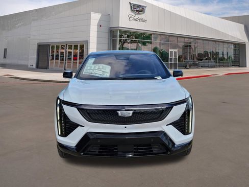 New 2026 Cadillac Optiq Sport 2 w/ LPO, Floor Liner Package AWD/4WD image 2