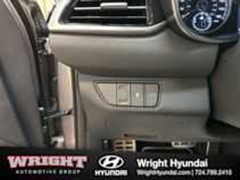 Certified 2025 Genesis G70 2.5T w/ Sport Prestige Package image 24