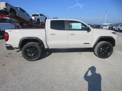 New 2026 GMC Canyon Elevation w/ Convenience Package AWD/4WD image 3