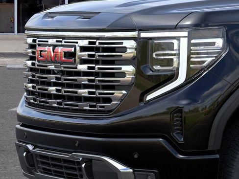 New 2026 GMC Sierra 1500 Denali w/ Denali Reserve Package AWD/4WD image 13