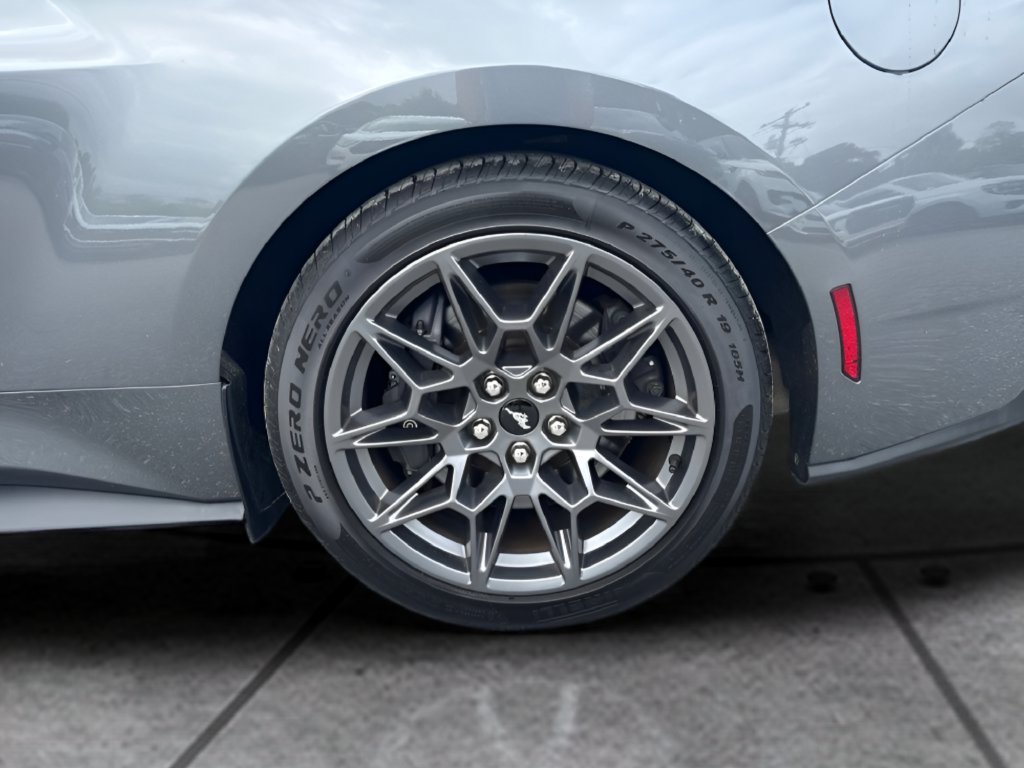 Used 2024 Ford Mustang GT Premium w/ GT Performance Package RWD image 18