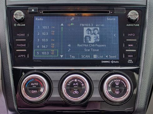 Used 2017 Subaru Forester 2.5i Premium w/ All-Weather Package image 28