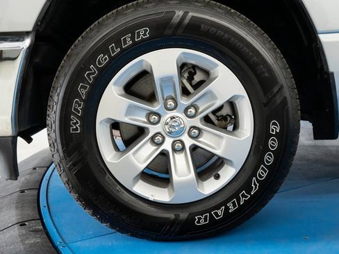 Used 2024 RAM 1500 Laramie image 2