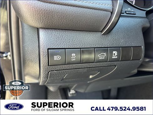 Used 2024 Toyota Camry SE FWD image 19