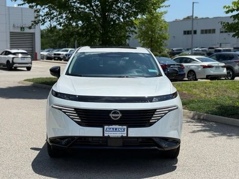 New 2026 Nissan Murano Platinum w/ Cargo Package AWD/4WD image 2