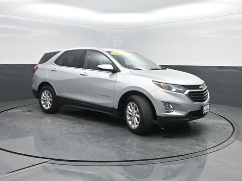 Used 2018 Chevrolet Equinox LT image 4