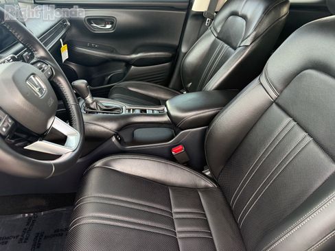 Used 2026 Honda HR-V EX-L image 12