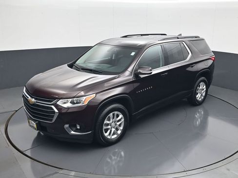 Used 2021 Chevrolet Traverse LT FWD image 14