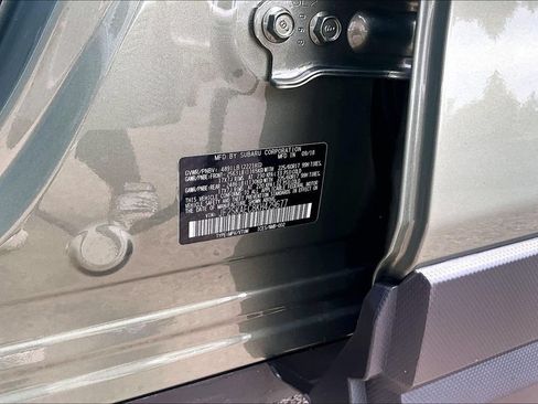 Used 2019 Subaru Forester Premium w/ All-Weather Package AWD/4WD image 34