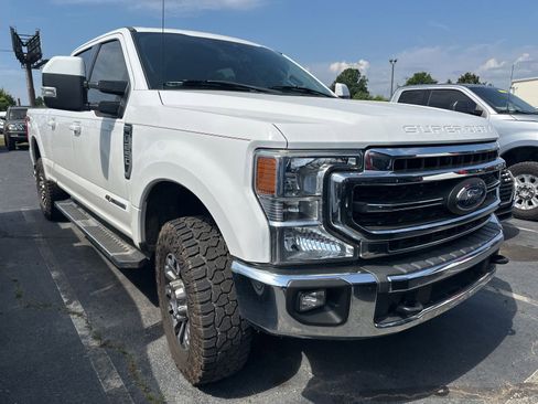 Used 2020 Ford F250 Lariat w/ Lariat Value Package AWD/4WD image 2