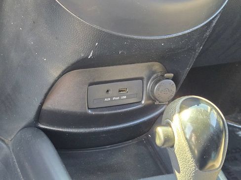 Used 2012 Kia Soul FWD image 32