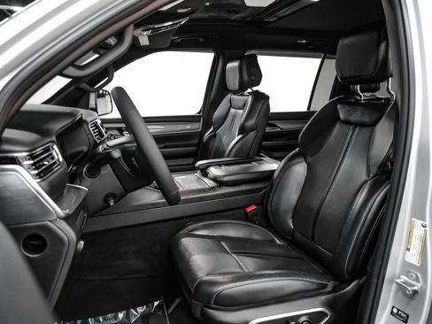 Used 2022 Jeep Wagoneer Series I image 33