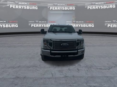 Used 2022 Ford F450 XLT AWD/4WD image 3