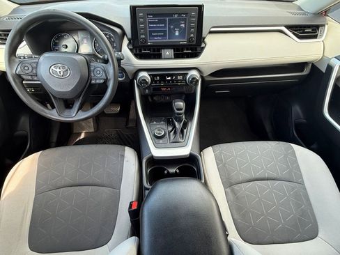 Certified 2021 Toyota RAV4 XLE image 16