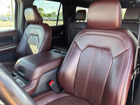 Used 2024 Ford Expedition Max Limited AWD/4WD image 12