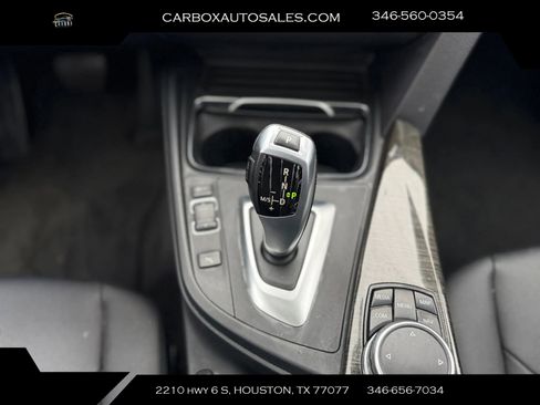 Used 2017 BMW 320i xDrive 320i xDrive Sedan 4D image 15