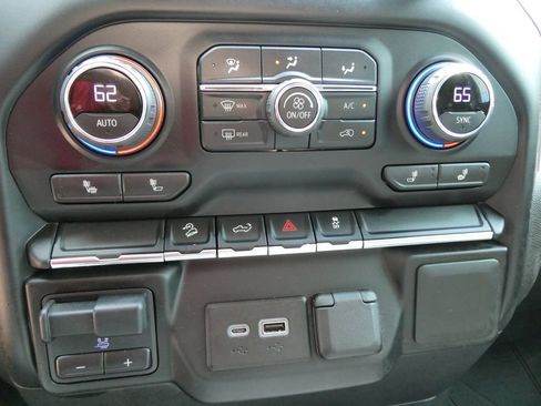 Certified 2022 Chevrolet Silverado 2500 LT w/ Convenience Package AWD/4WD image 23