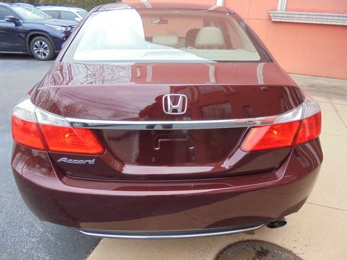 Used 2015 Honda Accord LX image 30