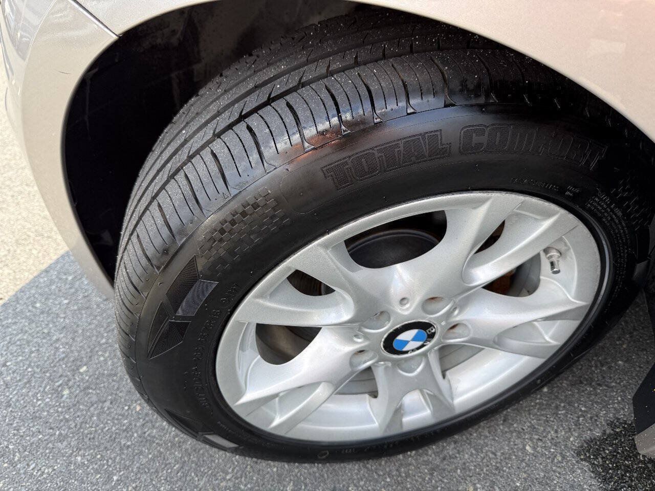 Used 2009 BMW 128i Convertible RWD image 22