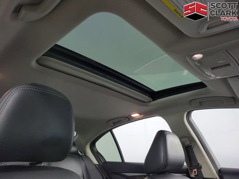 Used 2016 INFINITI Q50 Hybrid AWD w/ Technology Package image 23