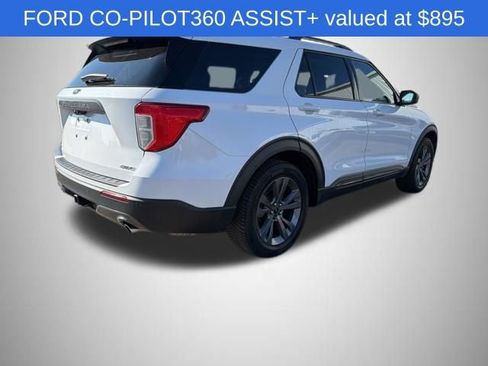 Used 2021 Ford Explorer XLT w/ Equipment Group 202A image 5