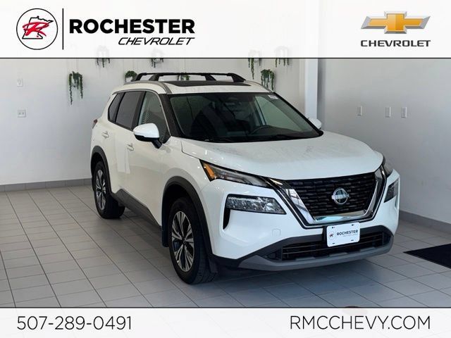 Used 2023 Nissan Rogue SV w/ SV Premium Package AWD/4WD image 1